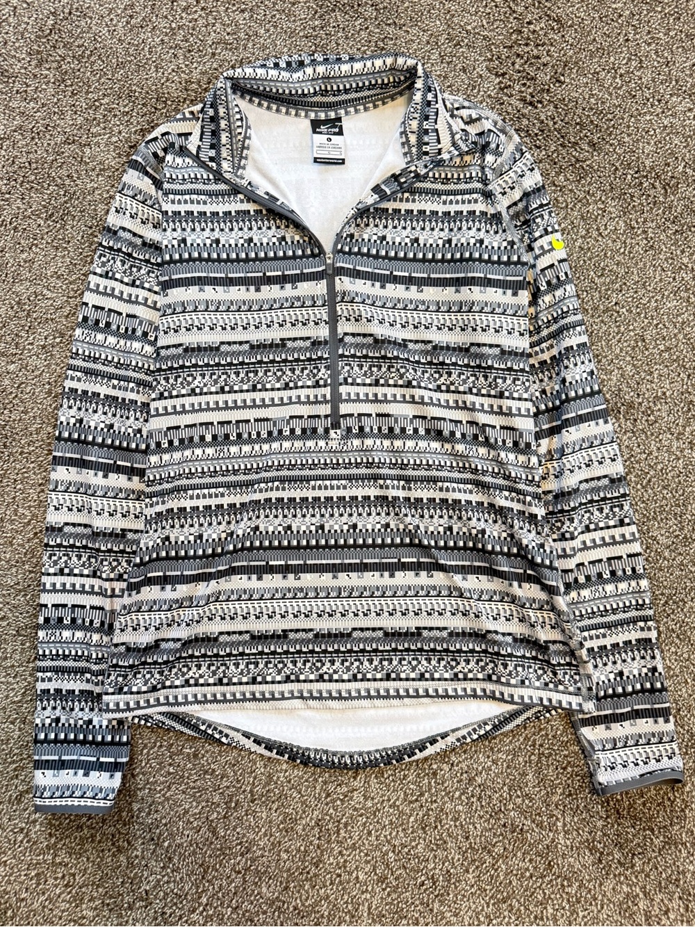 Nike Pro Dri-Fit hypewarm top